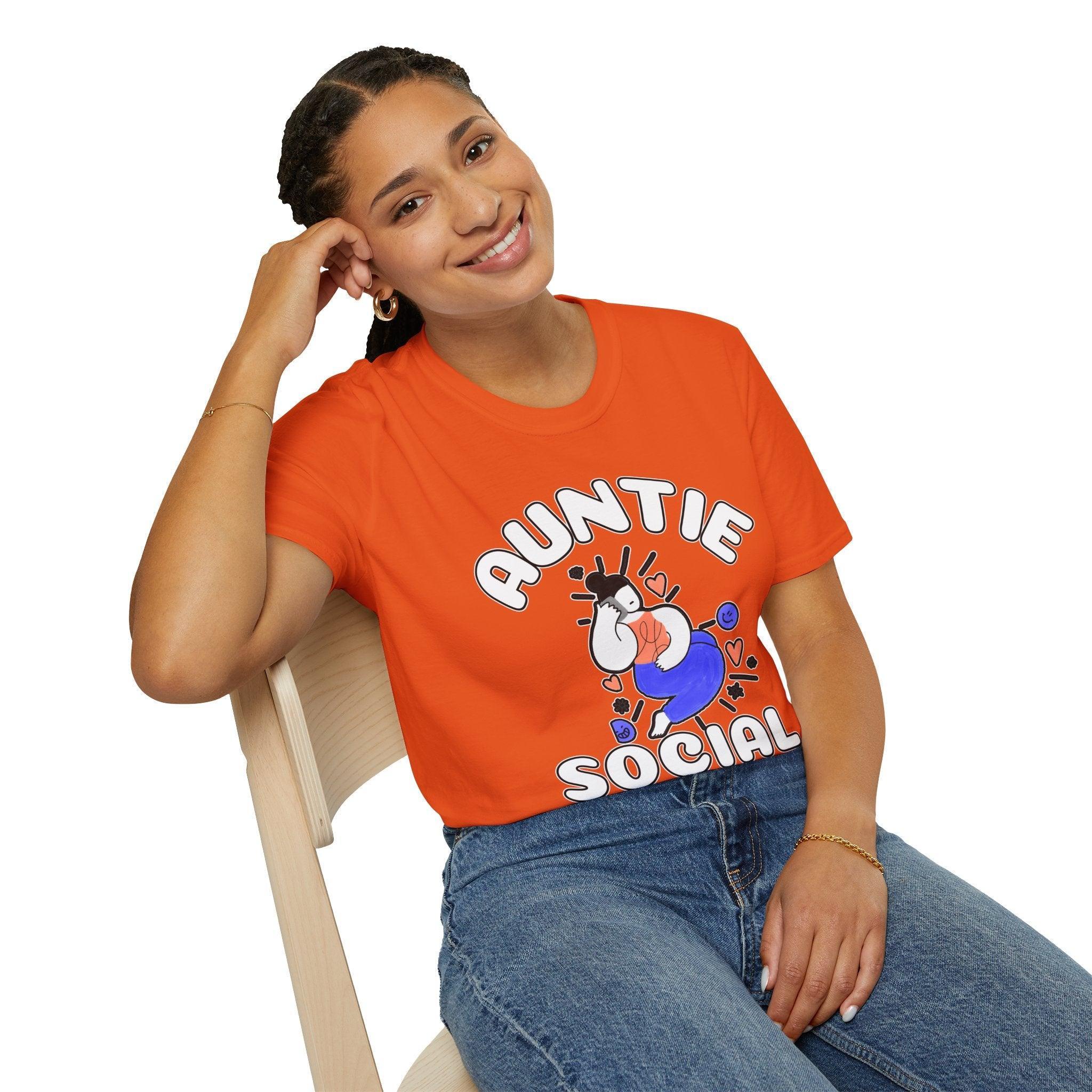 Auntie Social - Softstyle T-Shirt - Witty Twisters Fashions