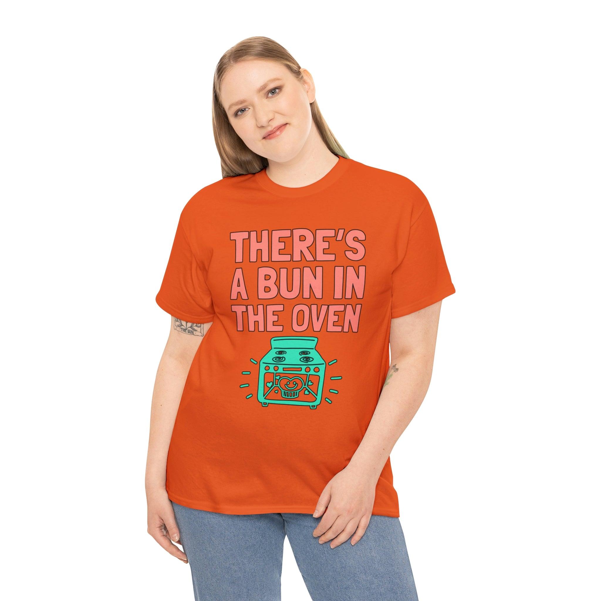 There's a bun in the oven - T-Shirt - Witty Twisters Fashions